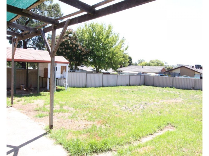36 Derwent Drive, Long Gully VIC 3550