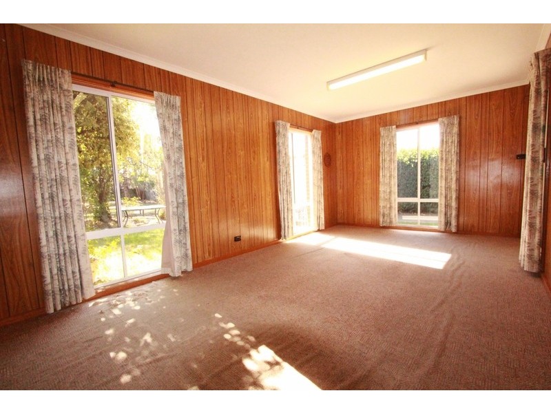 118 Neale Street, Flora Hill VIC 3550