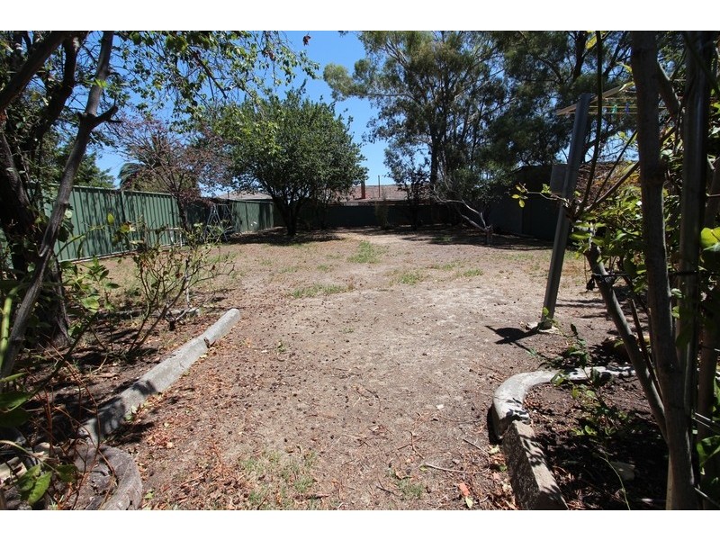 118 Neale Street, Flora Hill VIC 3550