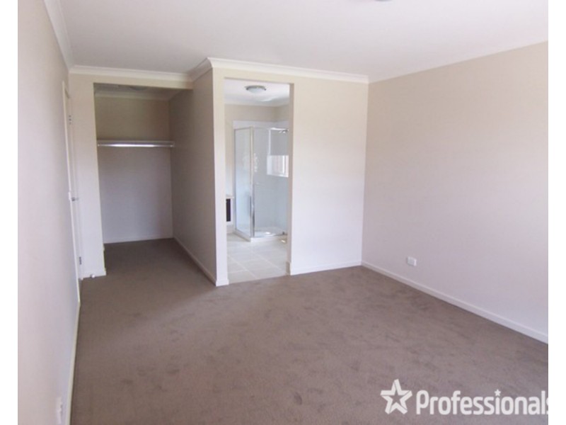 15 Tununga Circuit, Kangaroo Flat VIC 3555