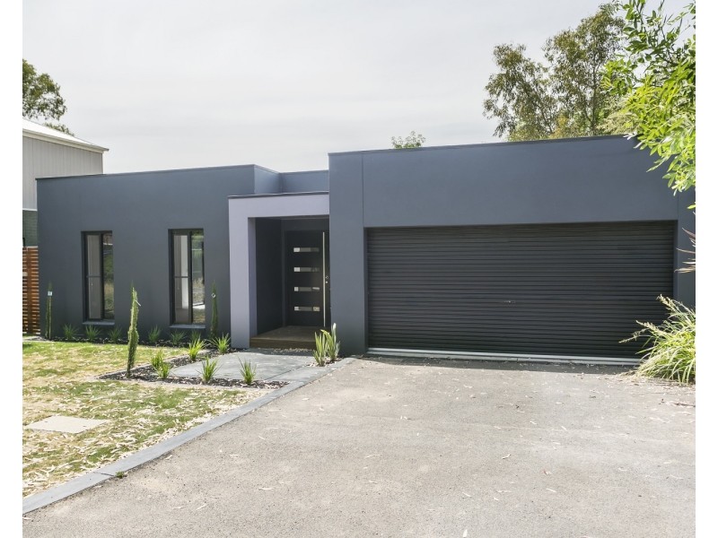 9A Chantelle Court, Kangaroo Flat VIC 3555
