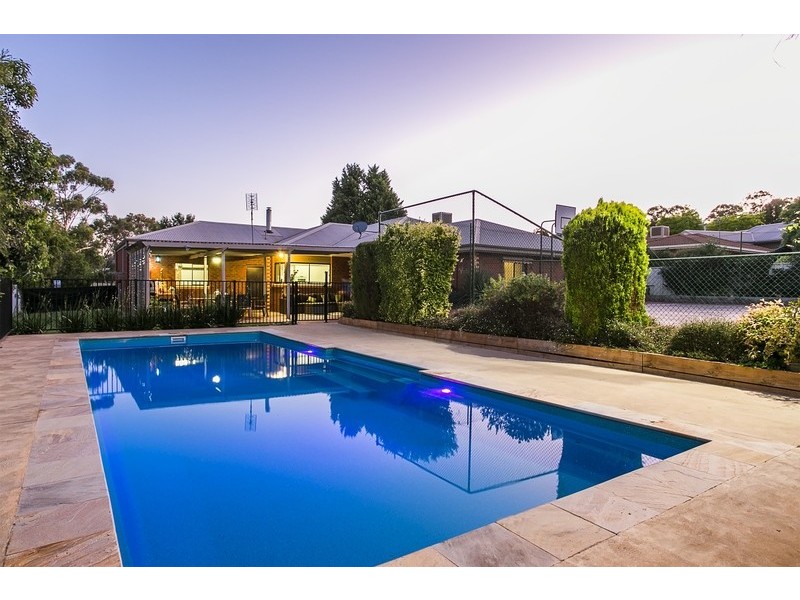 15 Paperbark Court, Strathdale VIC 3550