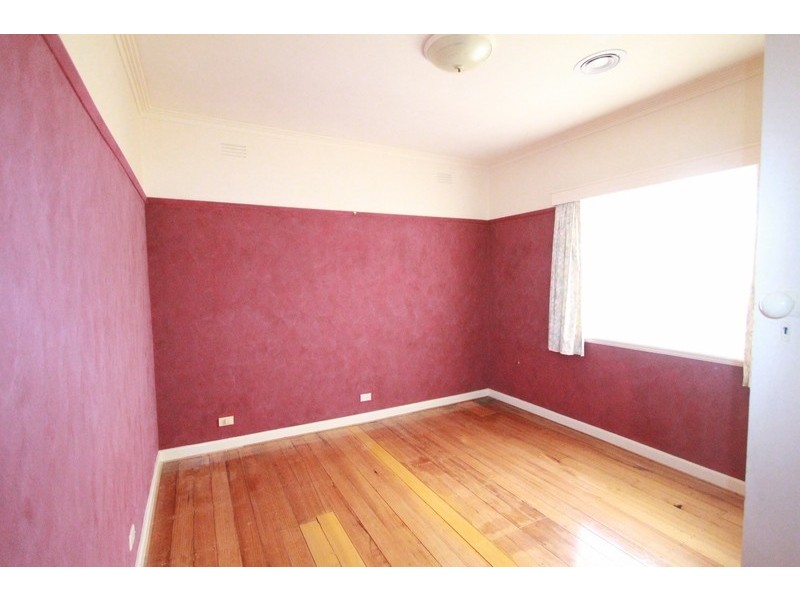 22 Nish Street, Flora Hill VIC 3550