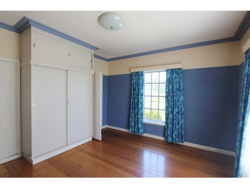 22 Nish Street, Flora Hill VIC 3550