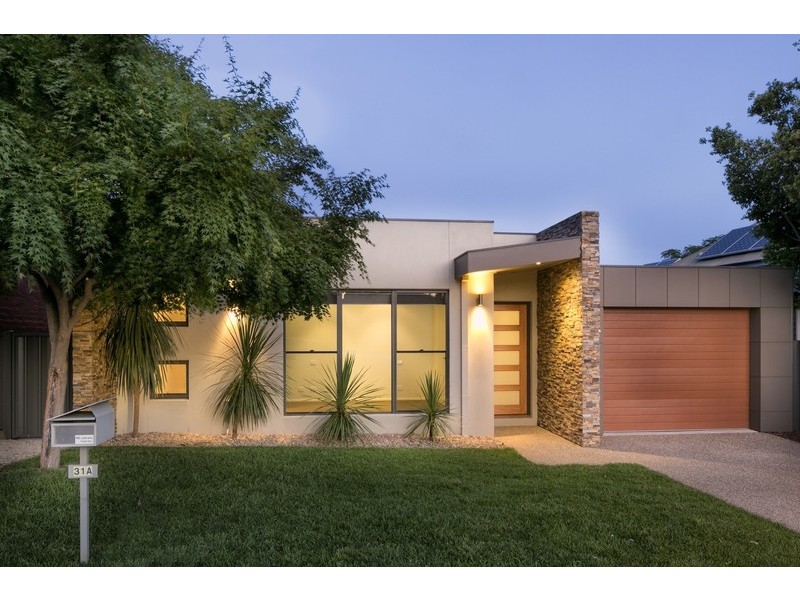 31a Reginald Street, Quarry Hill VIC 3550