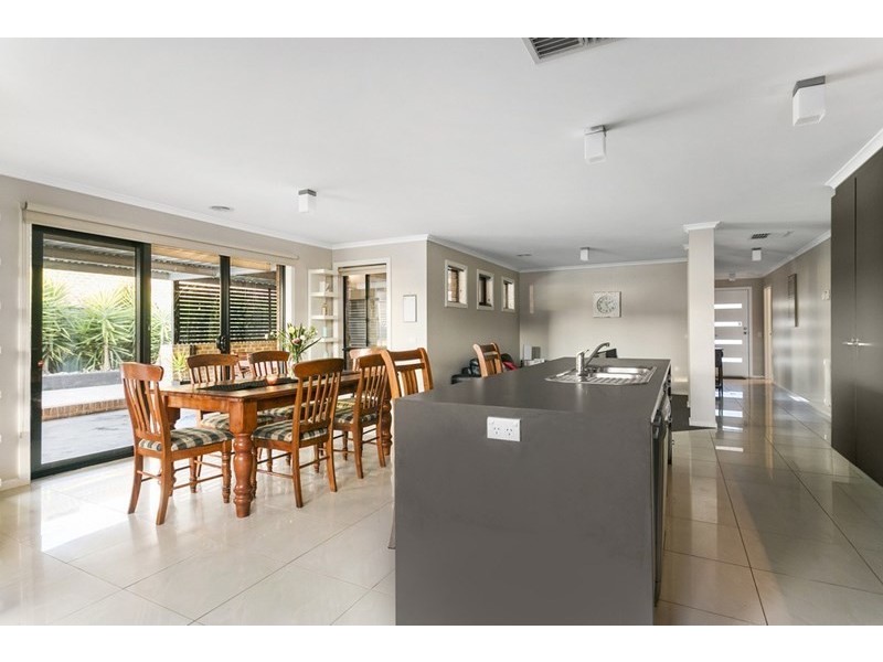 19 Athena Way, Strathfieldsaye VIC 3551