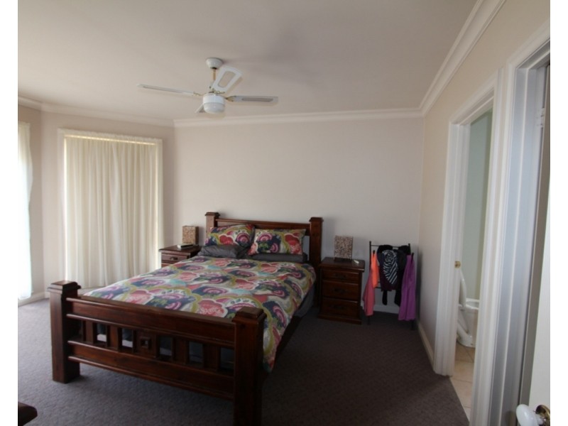 48 Howard Street, Epsom VIC 3551