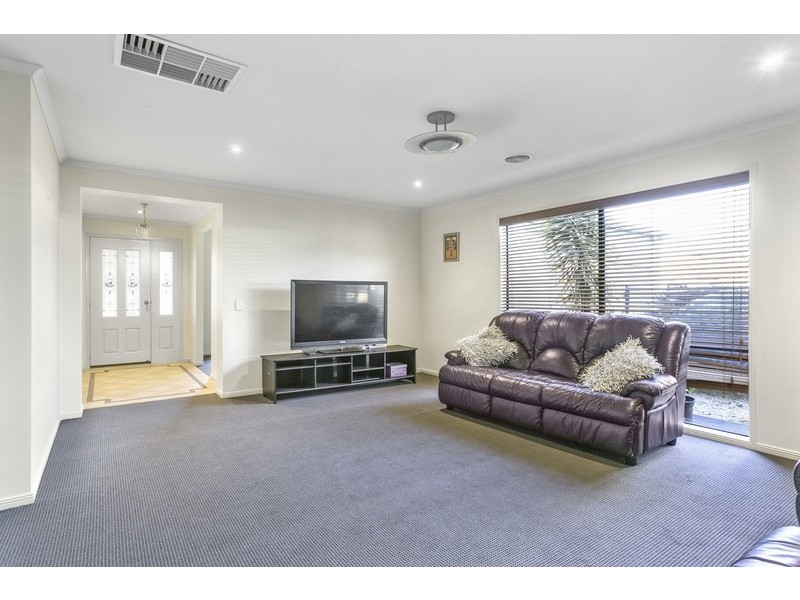 30 Brentwood Boulevard, Strathfieldsaye VIC 3551