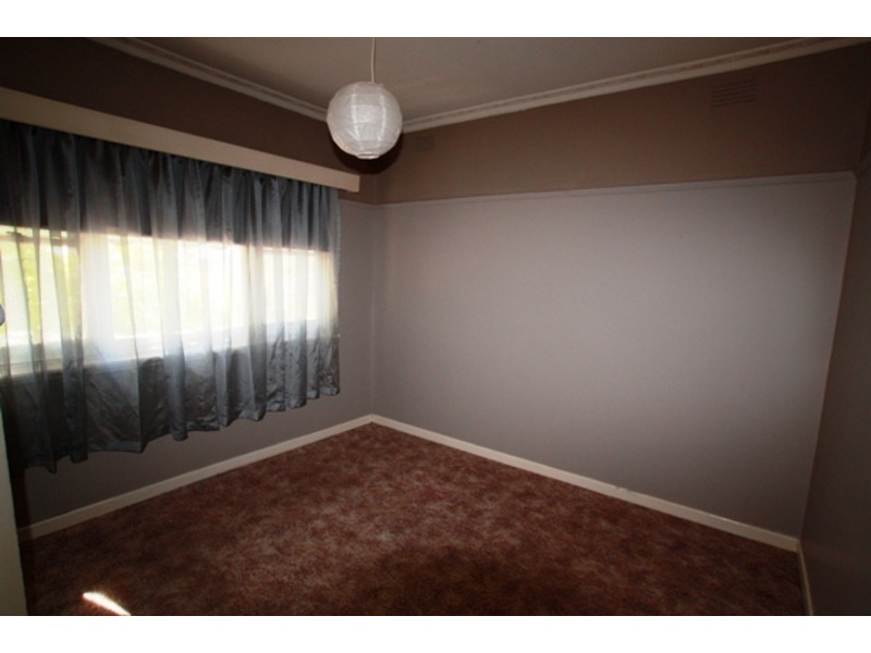 8 Hewitt Avenue, Kennington VIC 3550