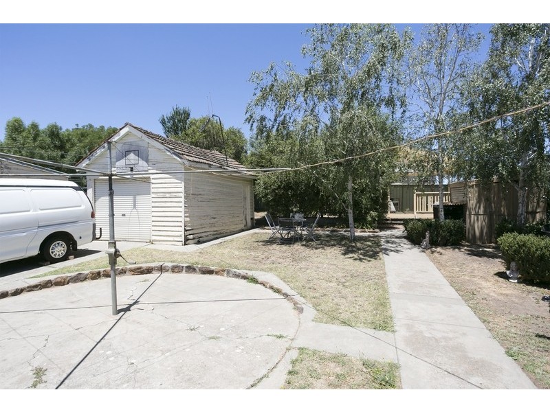 6 Drechsler Street, Flora Hill VIC 3550