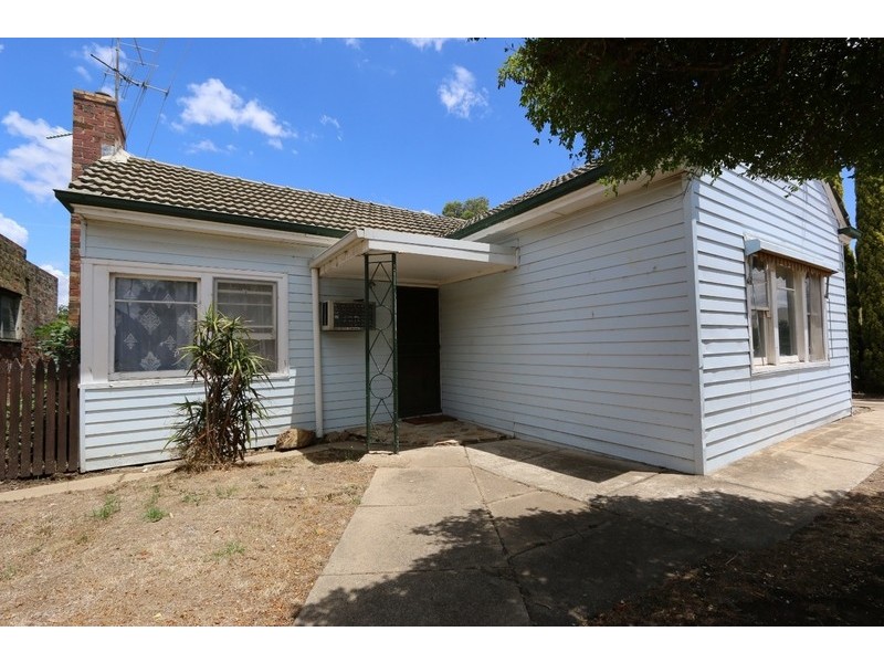 10 Rosemont Crescent, Kennington VIC 3550