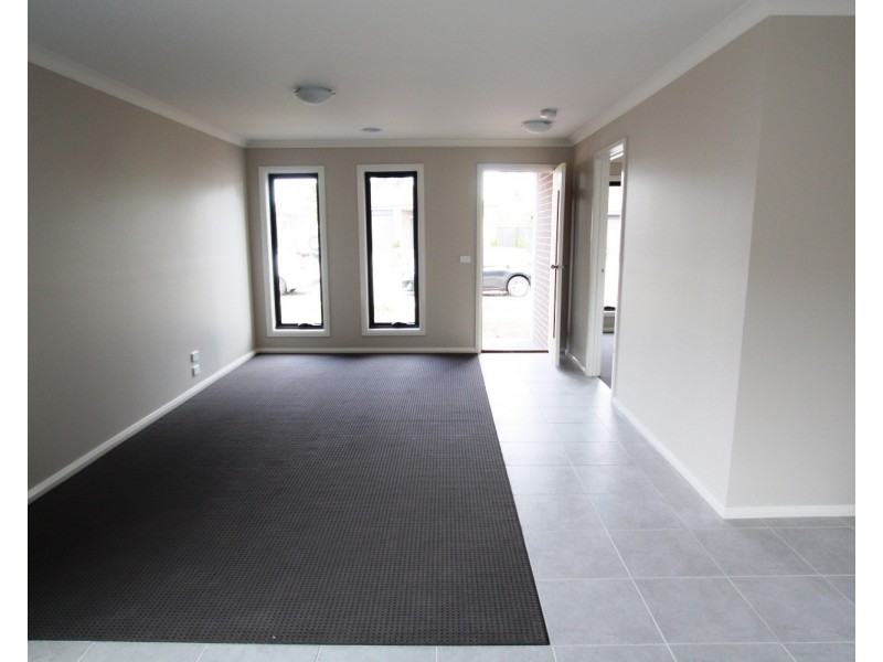 9 Perry Lane, Epsom VIC 3551