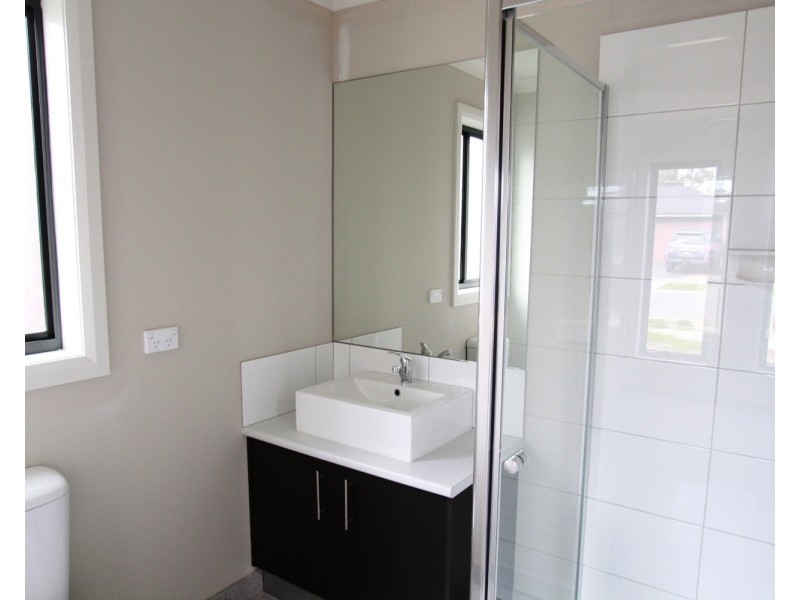 9 Perry Lane, Epsom VIC 3551