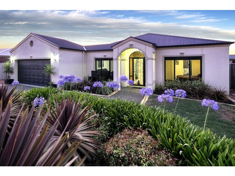 12  Julian Court, Epsom VIC 3551