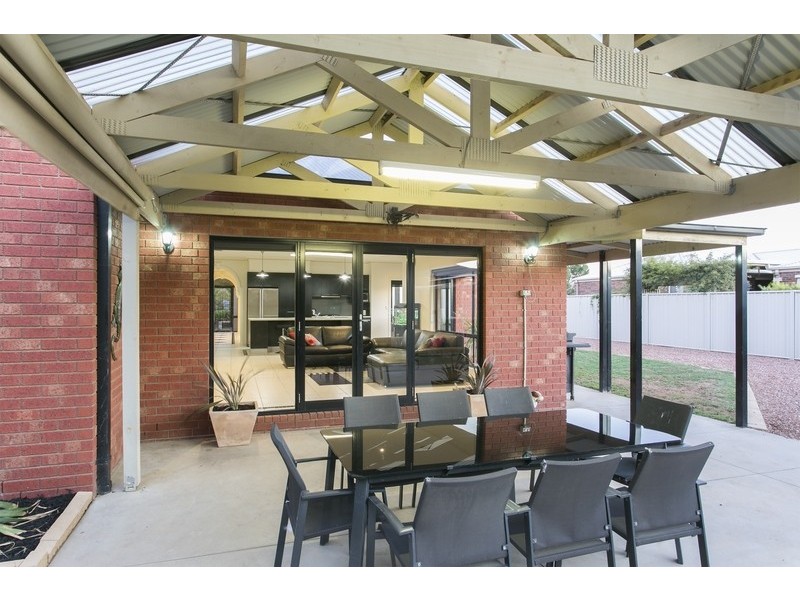 12  Julian Court, Epsom VIC 3551