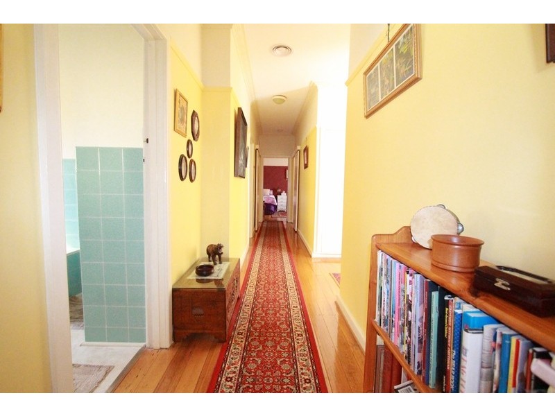 22 Nish Street, Flora Hill VIC 3550