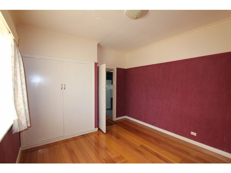 22 Nish Street, Flora Hill VIC 3550