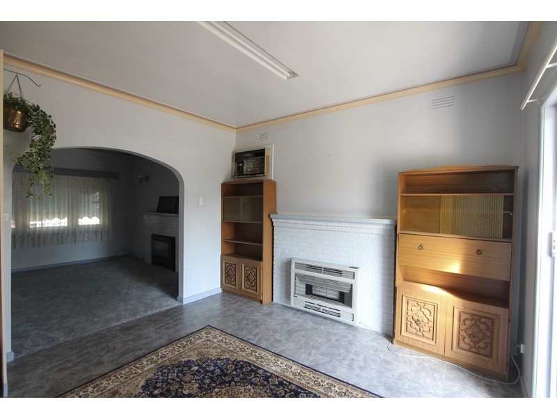 6  Peters Street, Long Gully VIC 3550