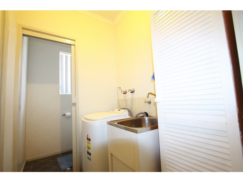 17 Lowe Street, Kangaroo Flat VIC 3555