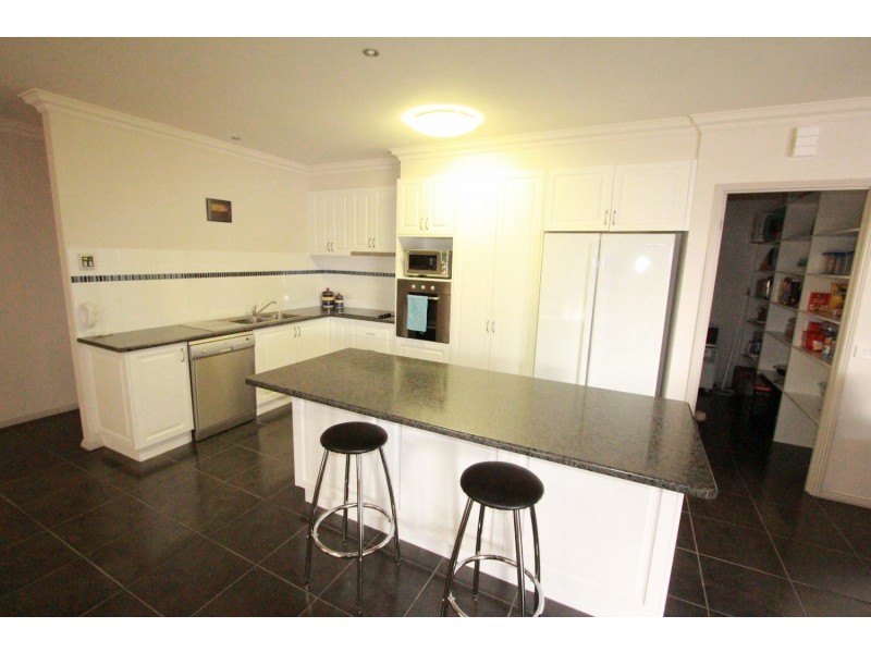 10 Nirimba Court, Ascot VIC 3551