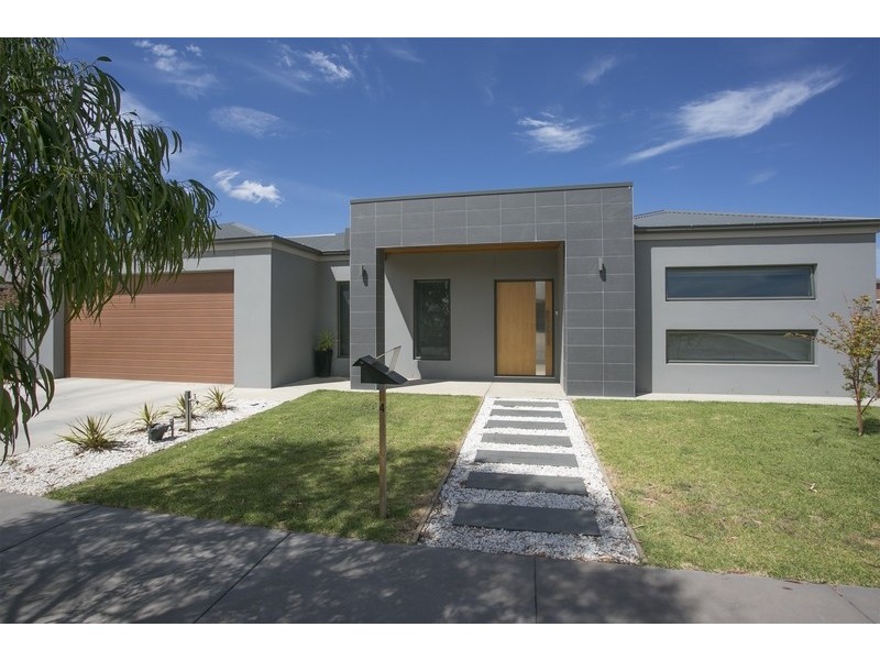 4 Kent Place, Strathfieldsaye VIC 3551