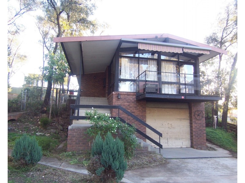 54 Race Street, Flora Hill VIC 3550