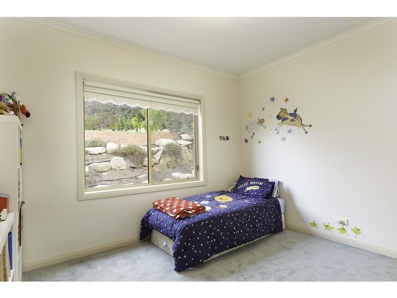 4 Gumnut Rise, Strathdale VIC 3550