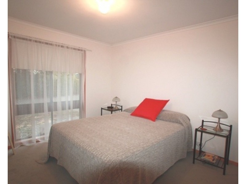 1/3 Minto Street, Quarry Hill VIC 3550
