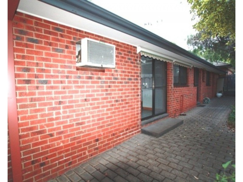1/3 Minto Street, Quarry Hill VIC 3550