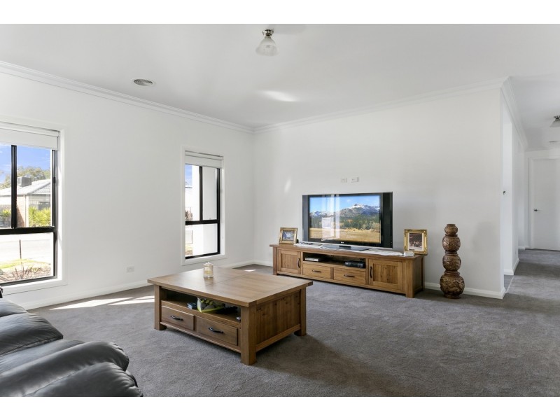 31 Regent Street, Strathfieldsaye VIC 3551