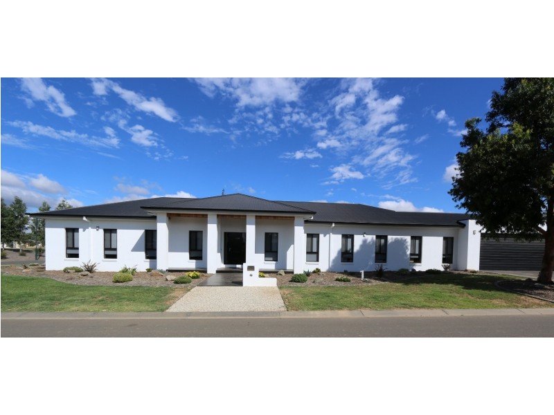 31 Regent Street, Strathfieldsaye VIC 3551