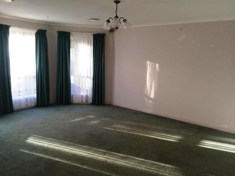 4 Bowles Road, Epsom VIC 3551