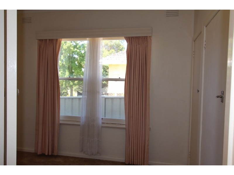2 Nankoor Street, Golden Square VIC 3555