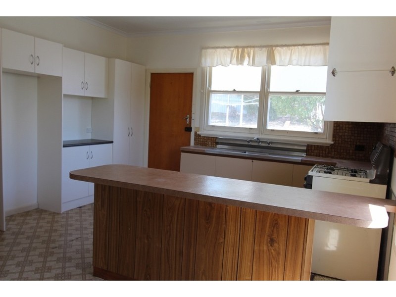 2 Nankoor Street, Golden Square VIC 3555