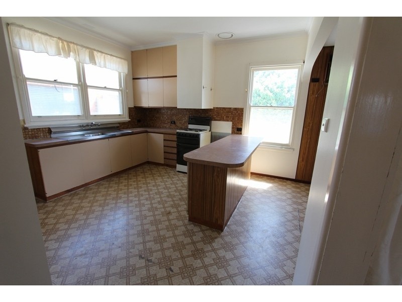 2 Nankoor Street, Golden Square VIC 3555