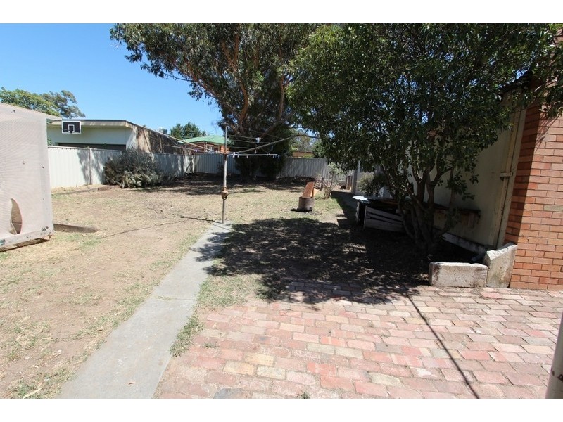 2 Nankoor Street, Golden Square VIC 3555