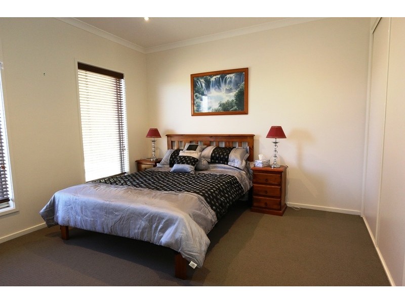 26 Weatherby Drive, Strathdale VIC 3550