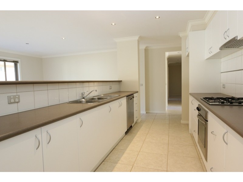 11 Aviary Court, Strathdale VIC 3550