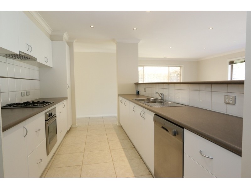 11 Aviary Court, Strathdale VIC 3550