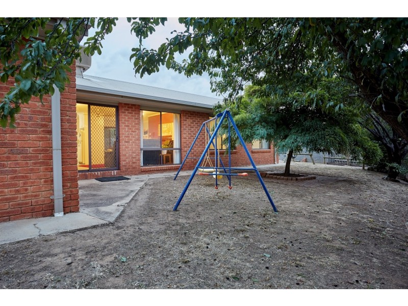 4 Sherman Crescent, Spring Gully VIC 3550