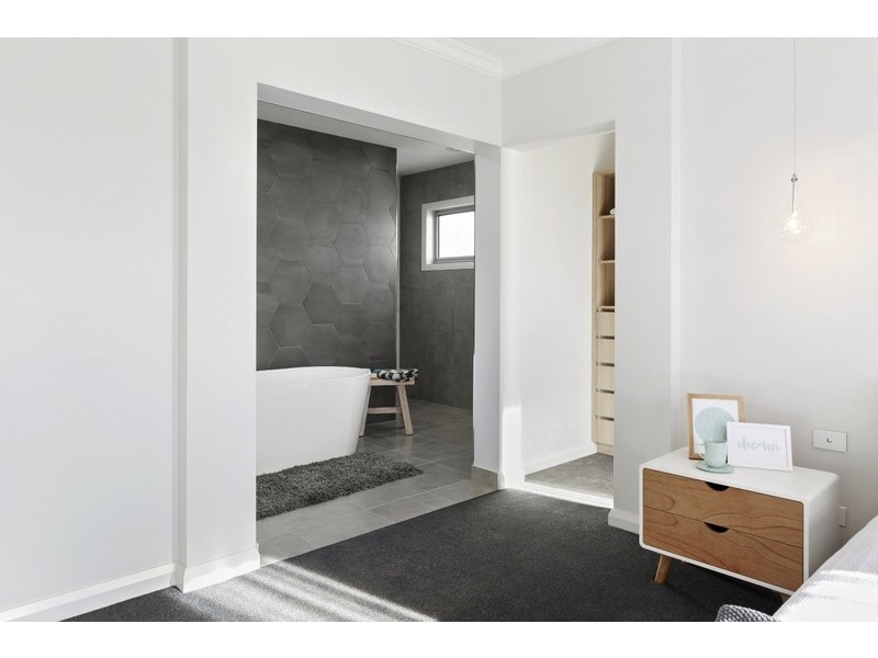 11 Park Village Terrace, Strathfieldsaye VIC 3551