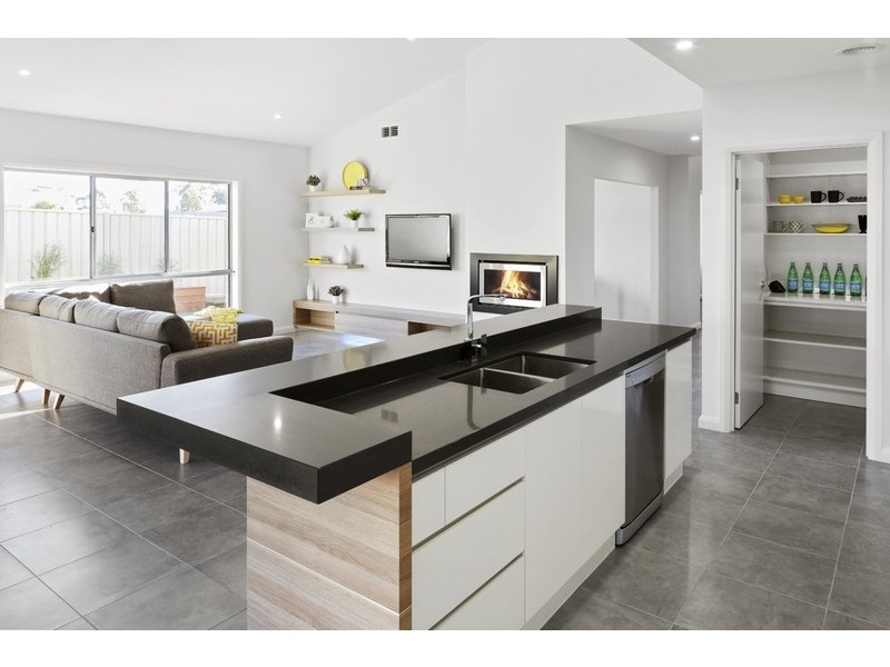 11 Park Village Terrace, Strathfieldsaye VIC 3551