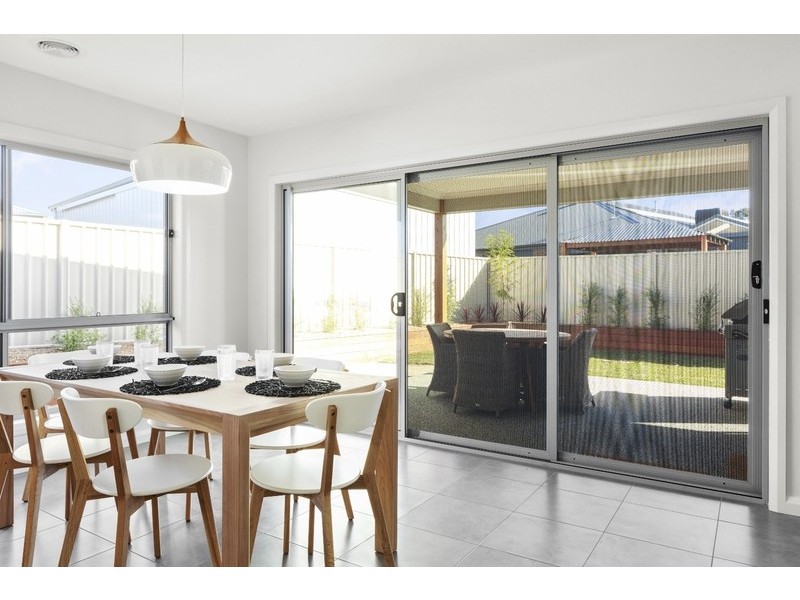 11 Park Village Terrace, Strathfieldsaye VIC 3551