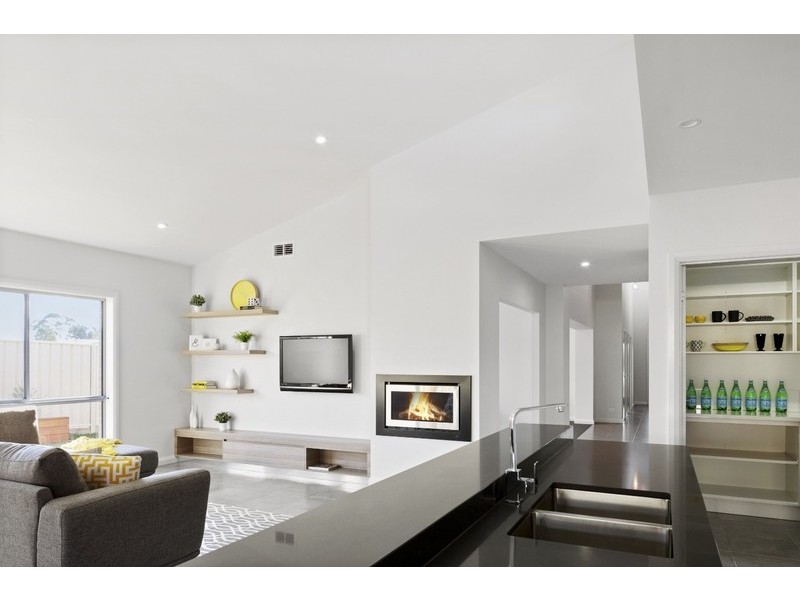 11 Park Village Terrace, Strathfieldsaye VIC 3551