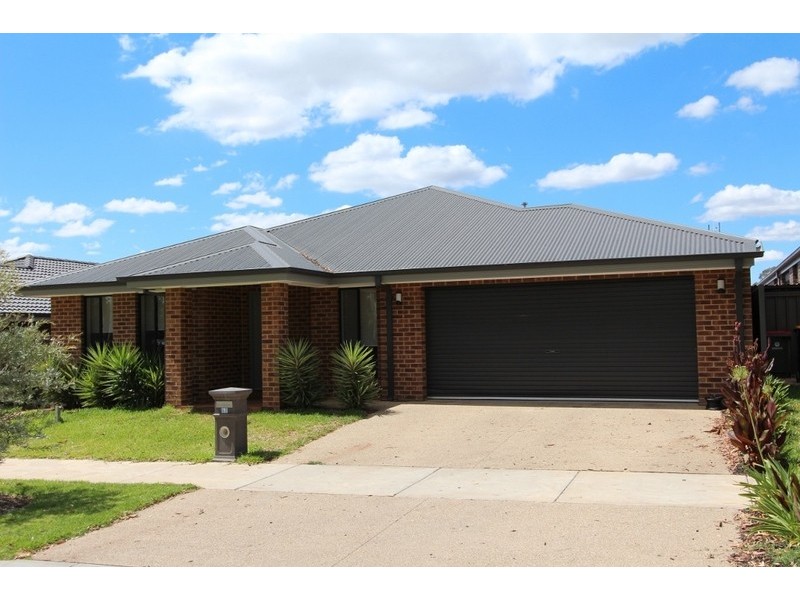 62 Kingston Drive, Eaglehawk VIC 3556