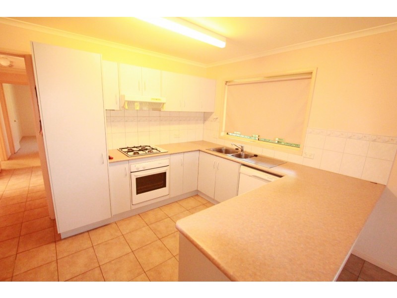 10 Elvey Drive, Kangaroo Flat VIC 3555