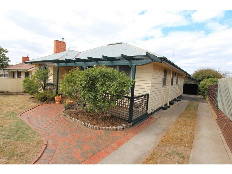 44 Hoy Street, North Bendigo VIC 3550