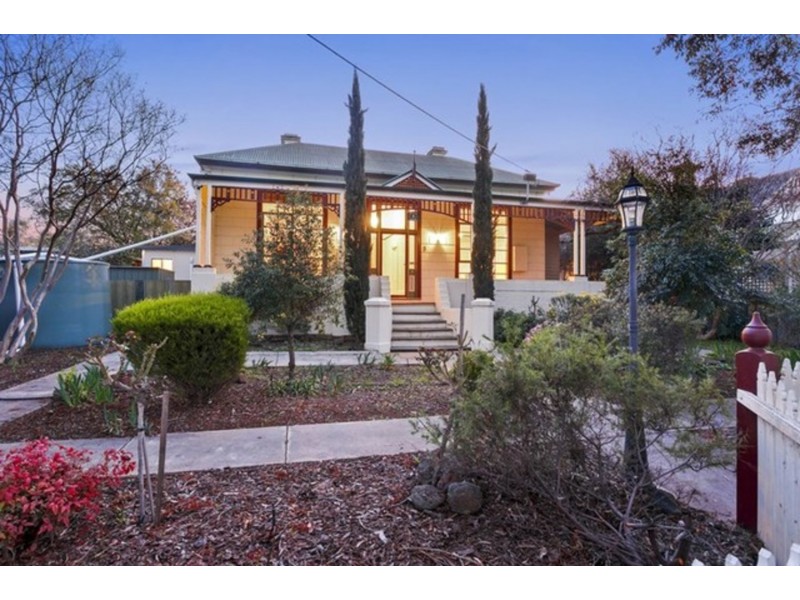 8 Brodie Street, Quarry Hill VIC 3550
