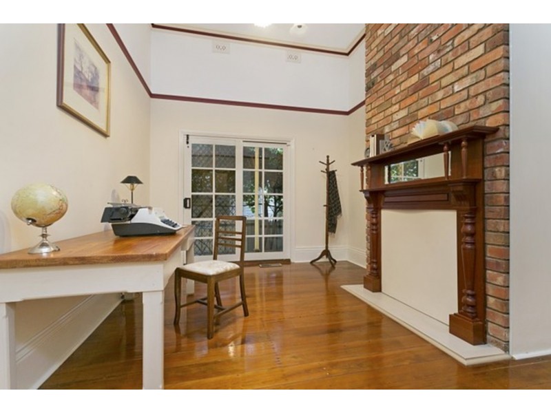 8 Brodie Street, Quarry Hill VIC 3550