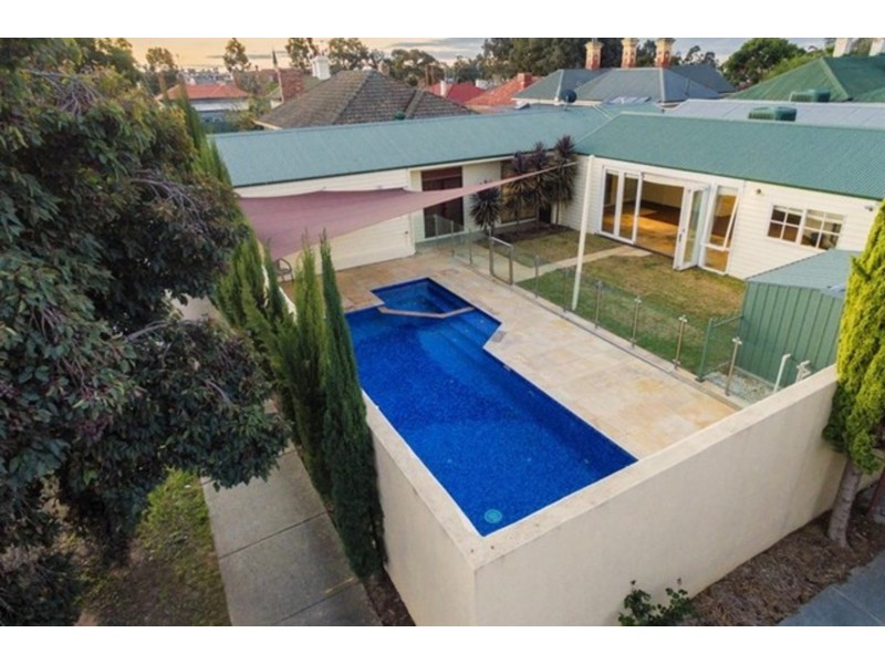 8 Brodie Street, Quarry Hill VIC 3550